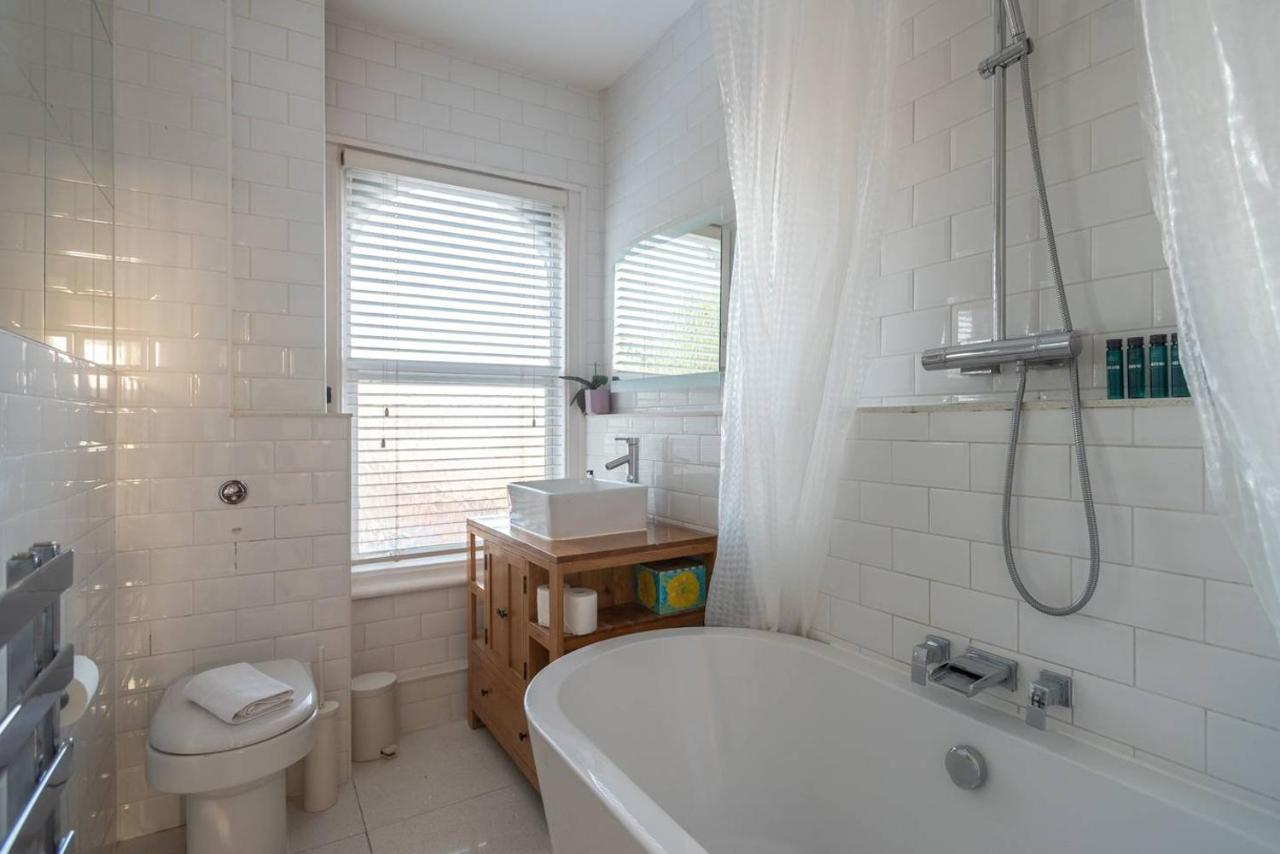 Guestready - Wonderful 2Br By Queen'S Park London Eksteriør billede